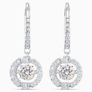 NEW SWAROVSKI SPARKLING DANCE EARRINGS